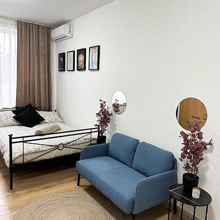 Appartement Studio Lana-Near The City Center With Parking à Zagreb Extérieur photo