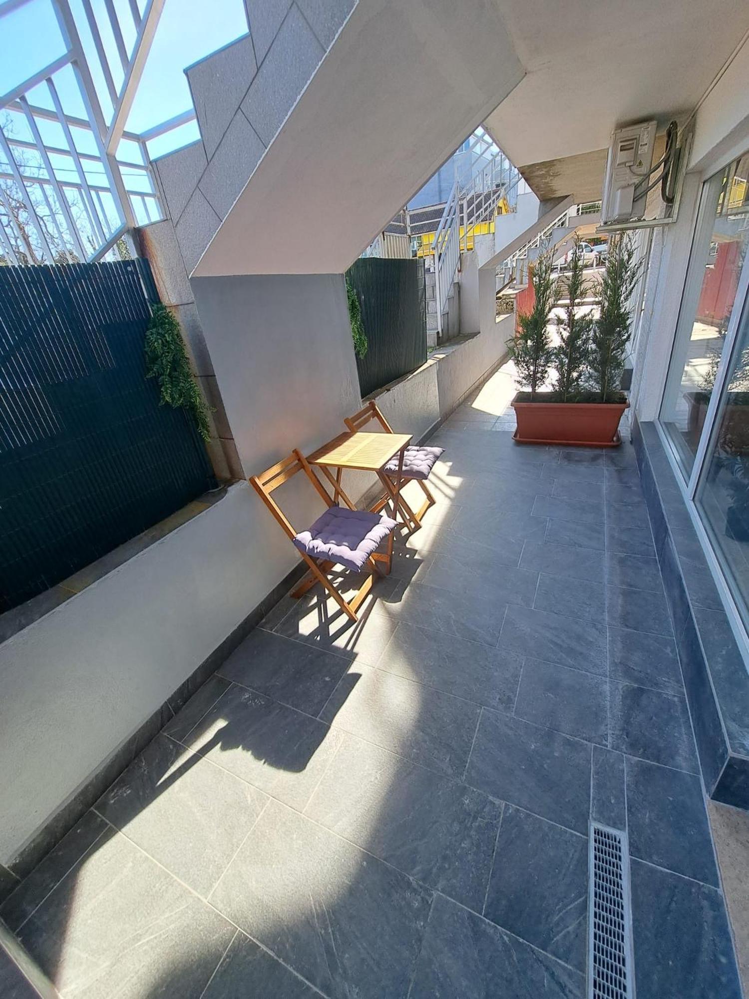 Appartement Studio Lana-Near The City Center With Parking à Zagreb Extérieur photo